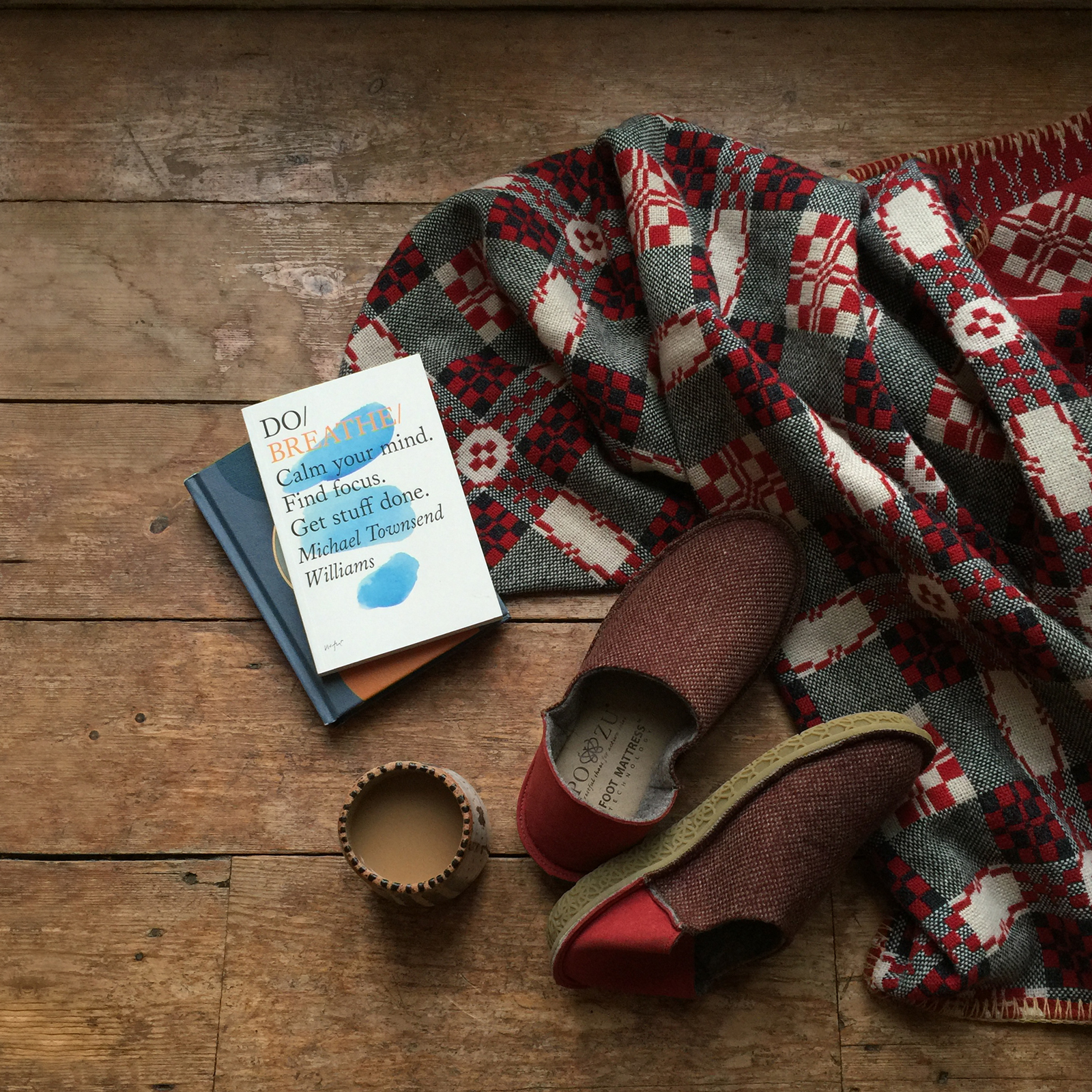 slippers-for-shelter-insta-incredibusy