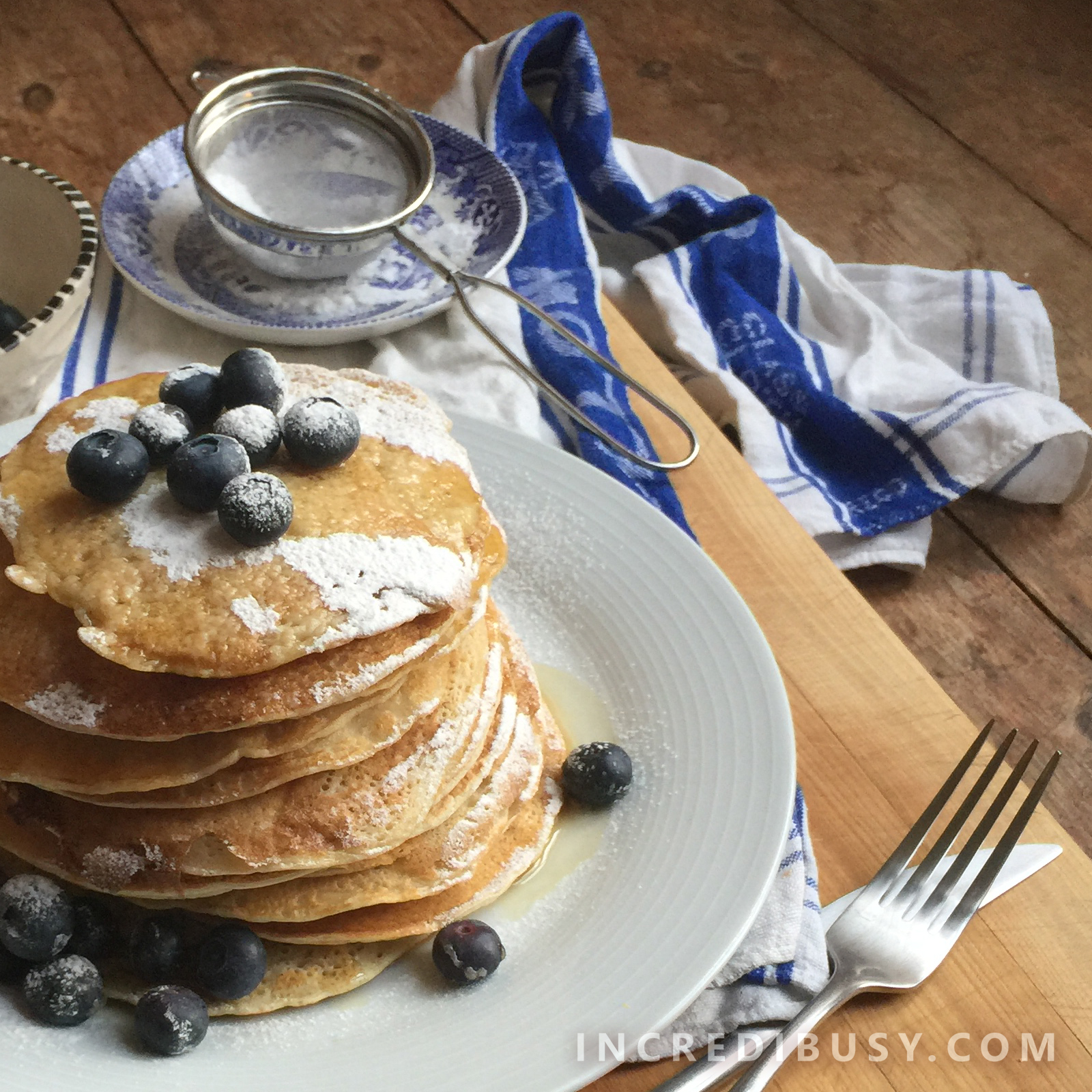 Vegan-pancakes-incredibusy