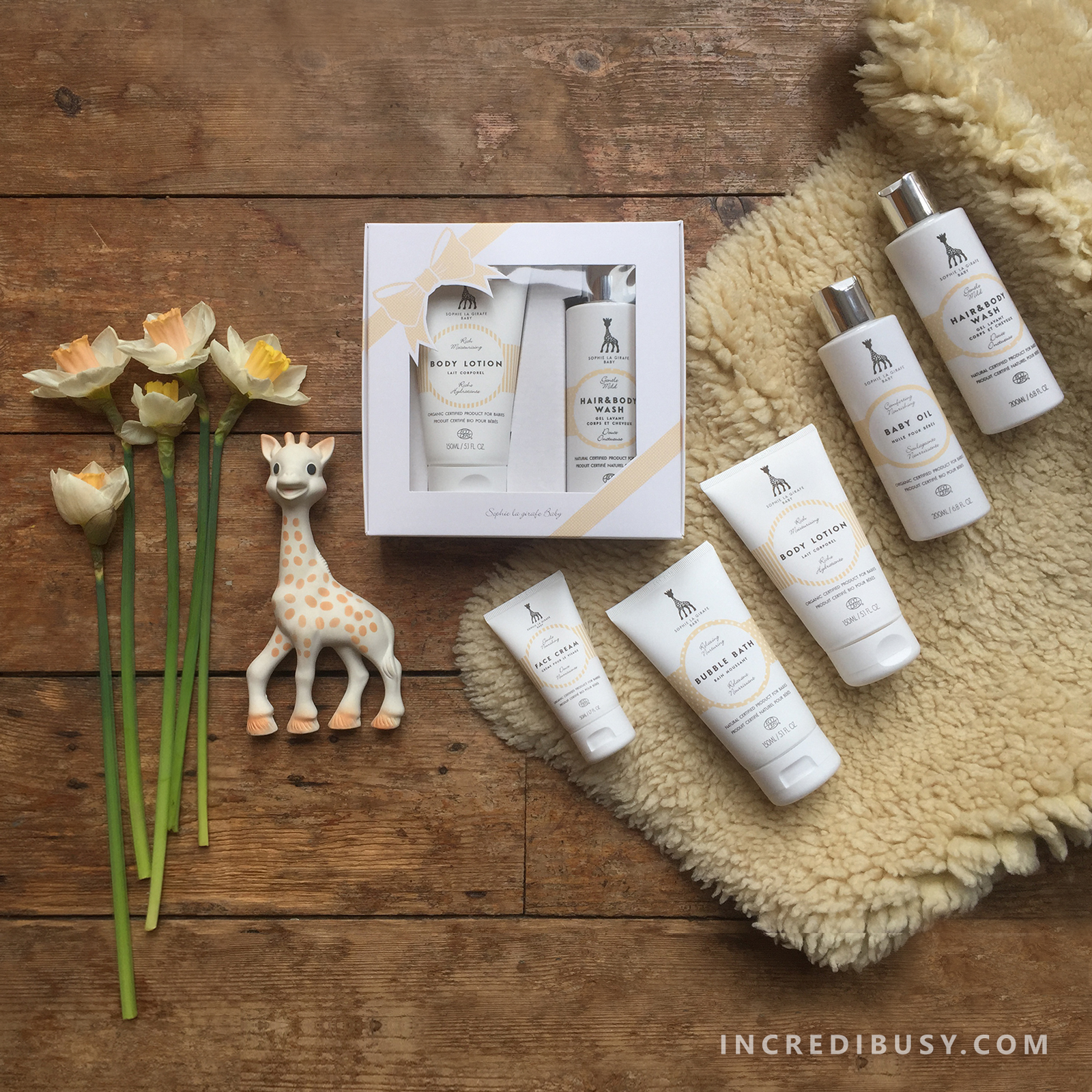 Sophie-la-girafe-cosmetics-incredibusy-giveaway