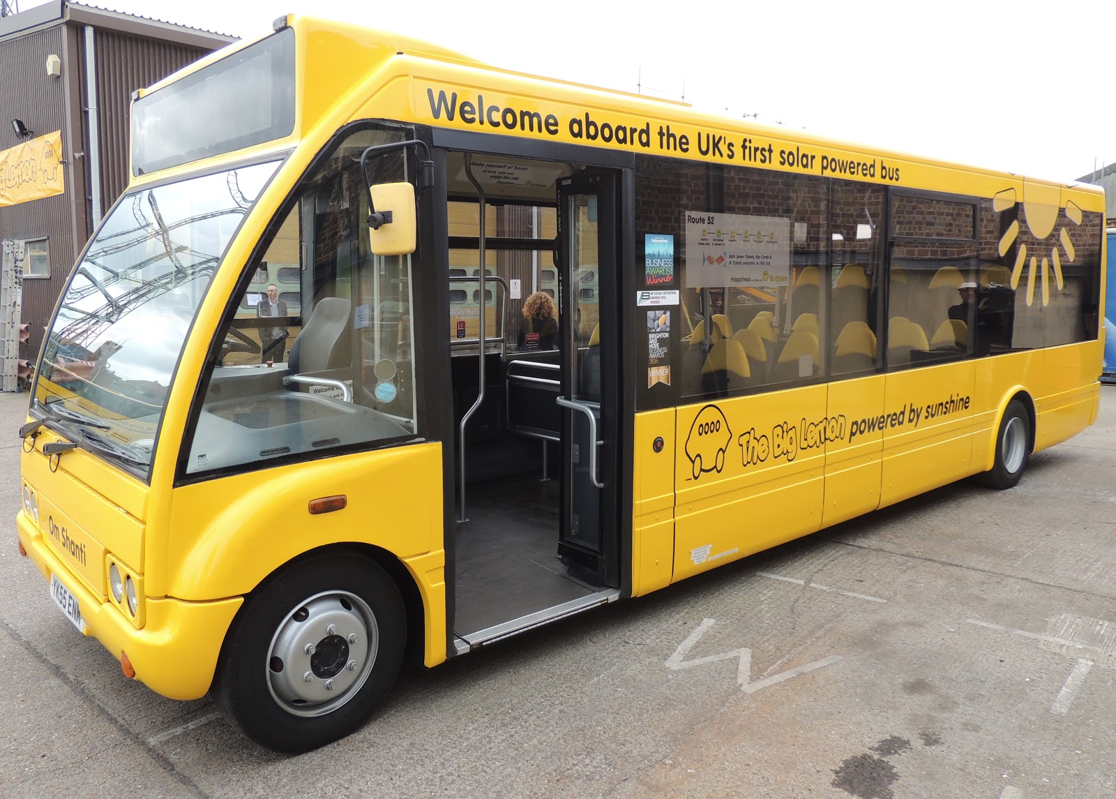 the big lemon electric bus