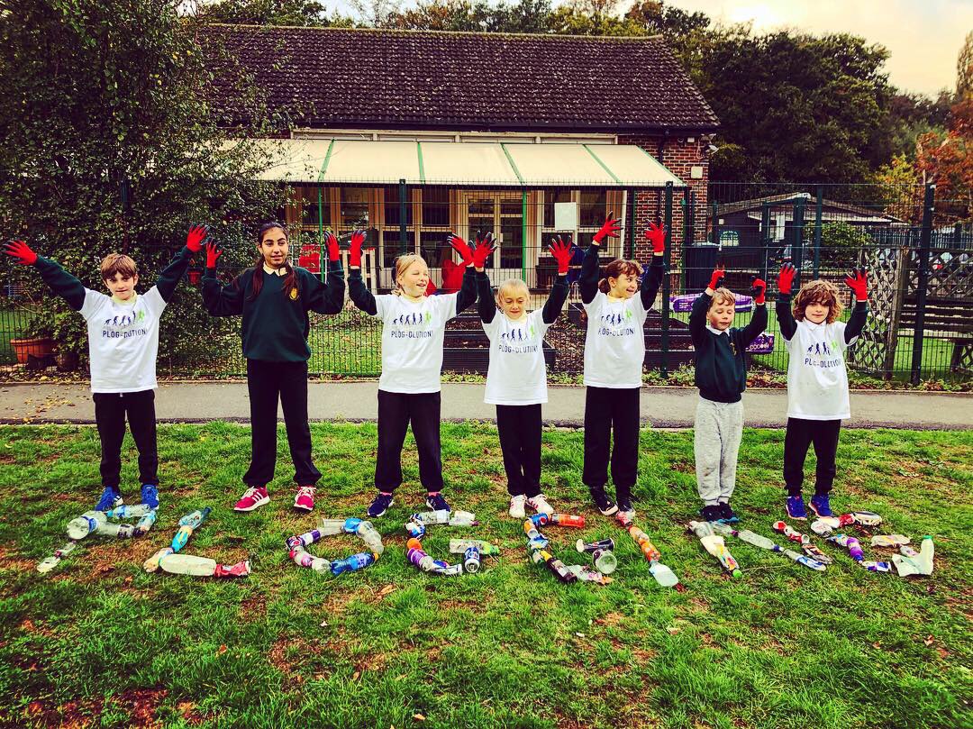 plogging kids with rubbish