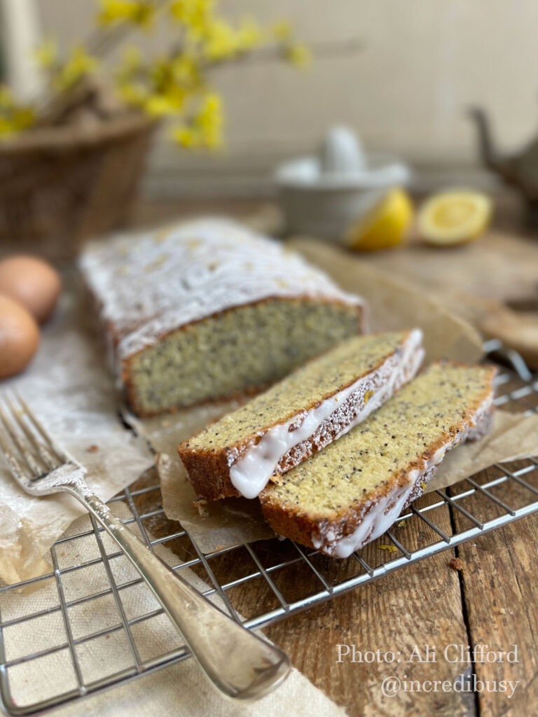 Lemon-Poppy-Seed-Cake-recipe-incredibusy